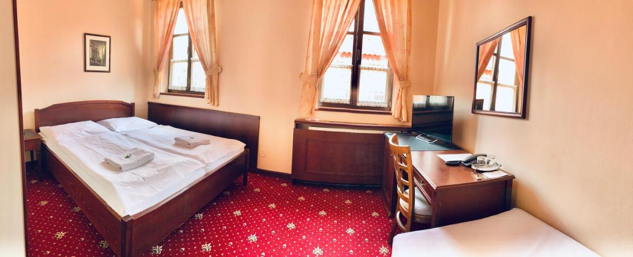 Hotel Buchlovice Luaran gambar