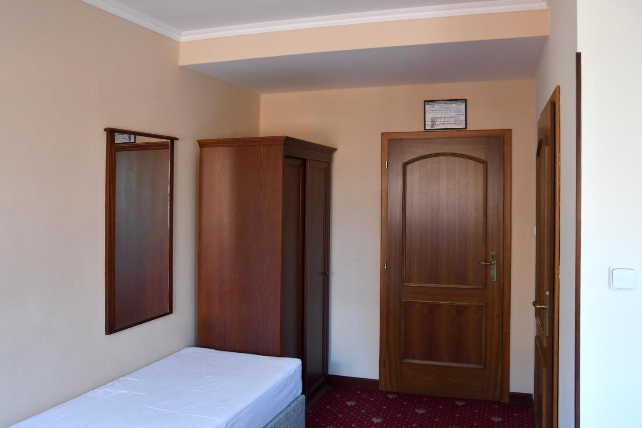 Hotel Buchlovice Luaran gambar