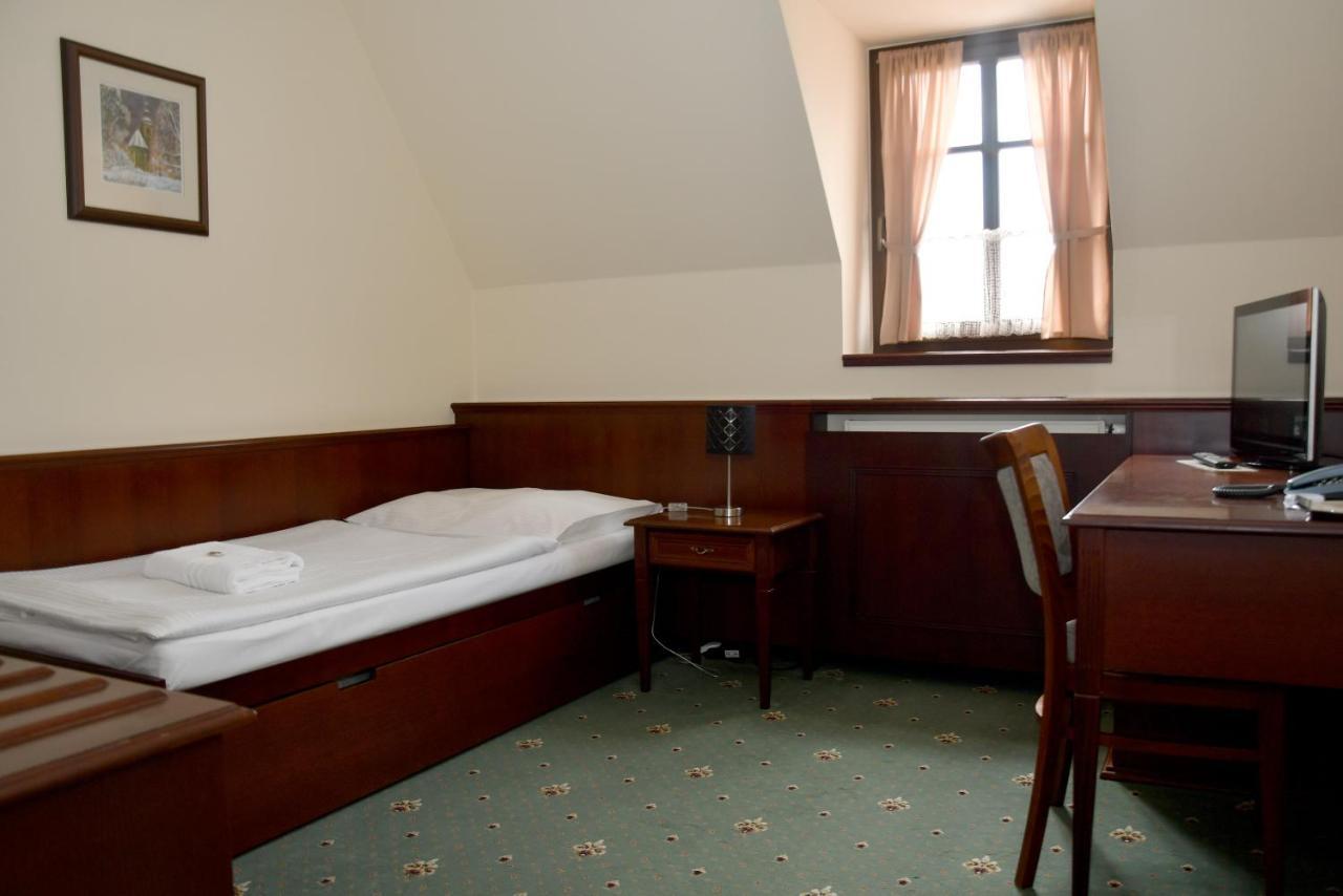 Hotel Buchlovice Luaran gambar